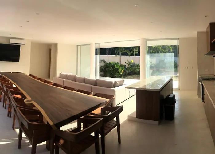 11br I Hacienda Zalama *